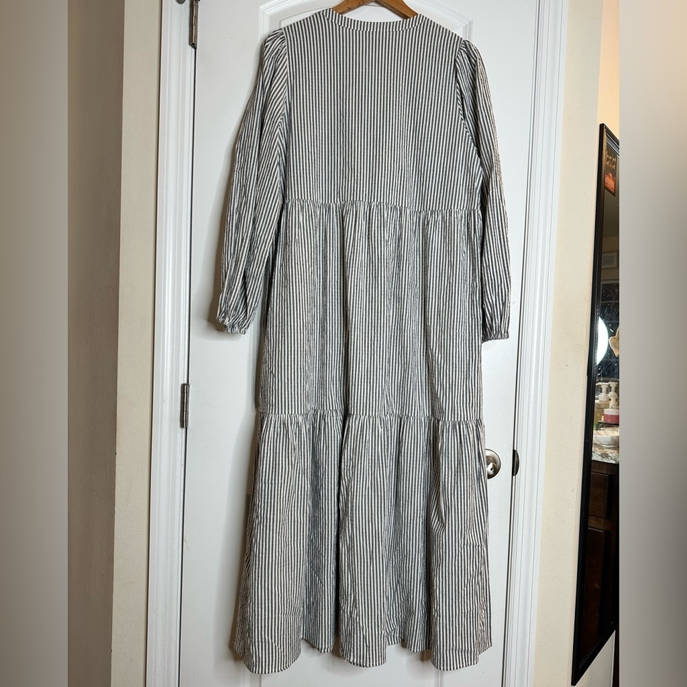 Coquette Milkmaid Tiered Long Sleeve Tiered Gray & White Stripes XL Pockets NWT - Picture 10 of 11